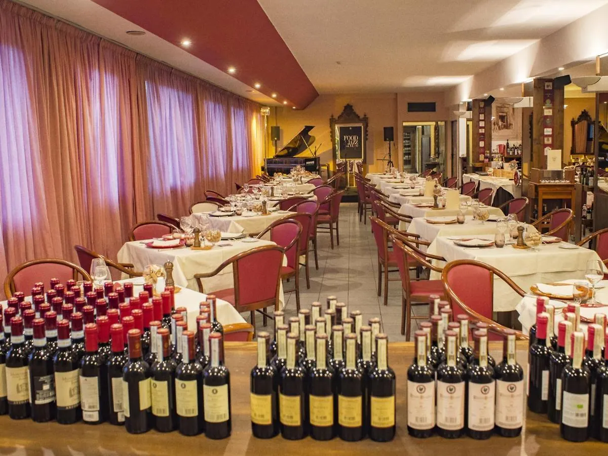 Hotel Gio Wine E Jazz Area Perugia 4*,  Olaszország