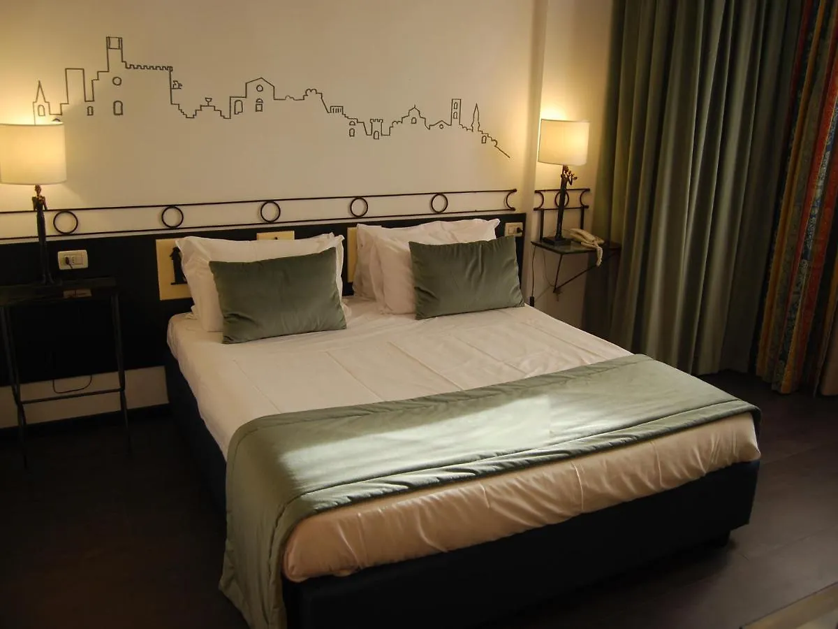 Hotel Gio Wine E Jazz Area Perugia 4*,
